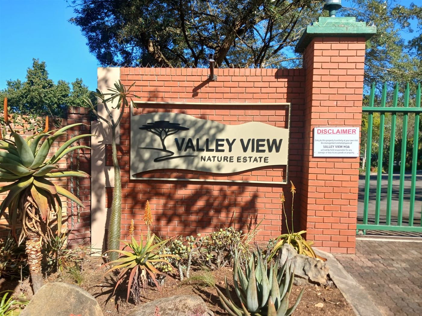 Custom trailer signage for Vleish en Eish
